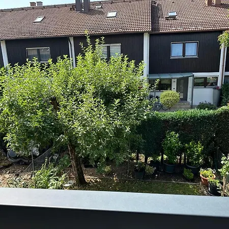 90m2 Ruhige Und Lichtdurchflutete 3 Duplexwohnung In Altperlach 뮌헨