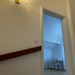 Апартаменты 90m2 Ruhige Und Lichtdurchflutete 3 Duplexwohnung In Altperlach