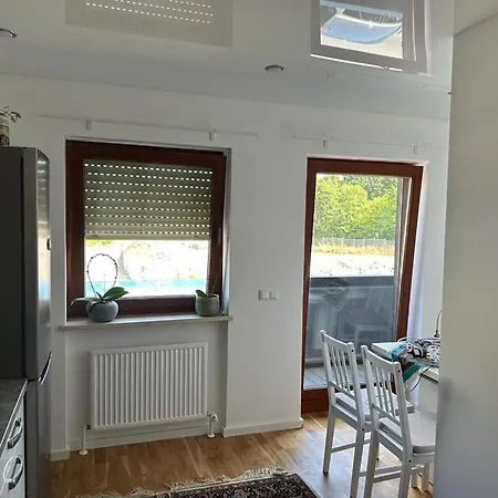 Apartman 90m2 Ruhige Und Lichtdurchflutete 3 Duplexwohnung In Altperlach