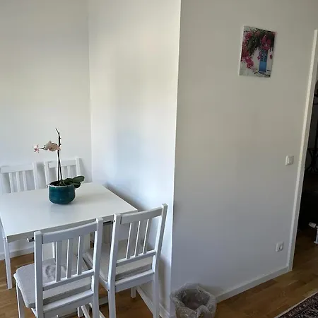 Apartman 90m2 Ruhige Und Lichtdurchflutete 3 Duplexwohnung In Altperlach *