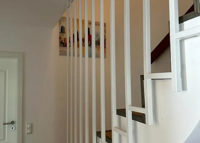 Apartment 90m2 Ruhige Und Lichtdurchflutete 3 Duplexwohnung In Altperlach