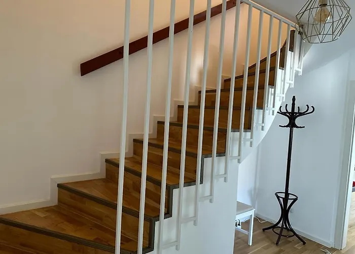 Apartment 90m2 Ruhige Und Lichtdurchflutete 3 Duplexwohnung In Altperlach