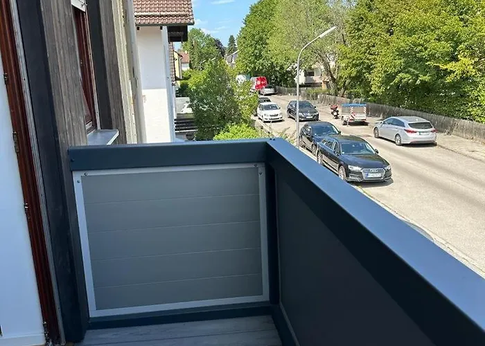 90m2 Ruhige Und Lichtdurchflutete 3 Duplexwohnung In Altperlach Διαμέρισμα *