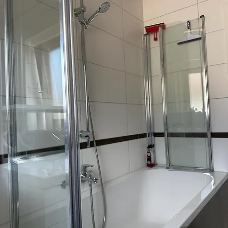 90m2 Ruhige Und Lichtdurchflutete 3 Duplexwohnung In Altperlach מינכן