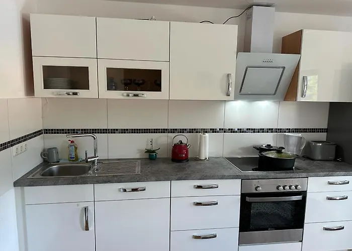 90m2 Ruhige Und Lichtdurchflutete 3 Duplexwohnung In Altperlach Daire Münih